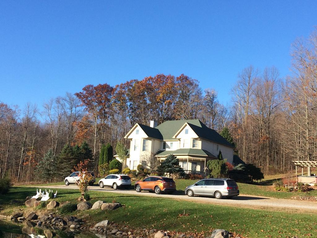 Spruce Hill Inn & Cottages Mansfield Eksteriør billede
